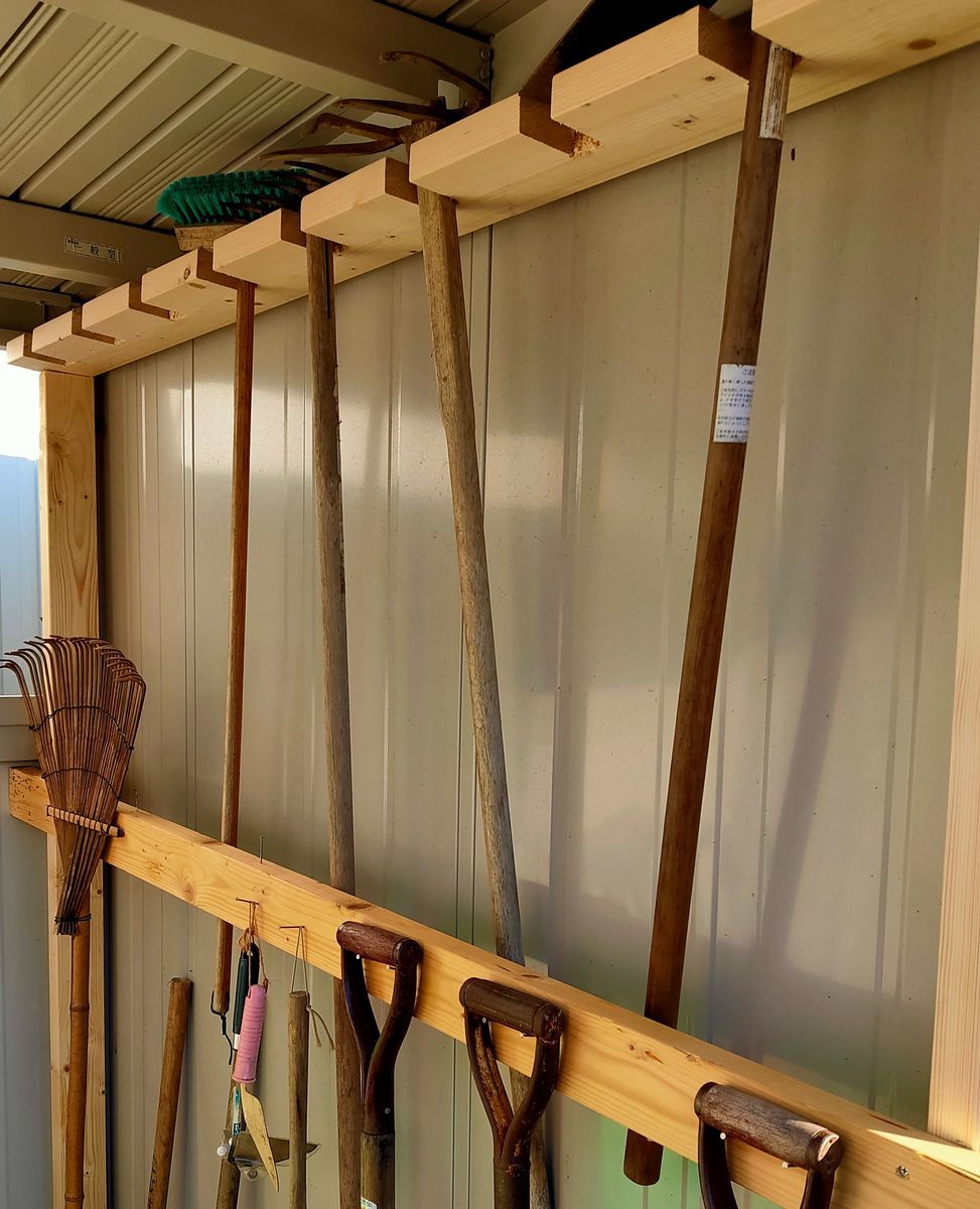 物置内の収納アイデア9選 DIYで棚やラックを工夫し整理整頓しよう！