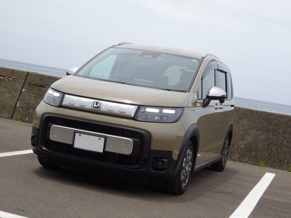 ホンダ新型プレリュードBF1往復420kmぐらいの長距離移動へ今回は敢えて高速道路を利用せず、下道メイン とはいっても、無料高速区間は活用しましたが で走らせ、ワインディングや街中も堪能してきました。結果として、約420km走らせての区間平均燃費は「26.9km L