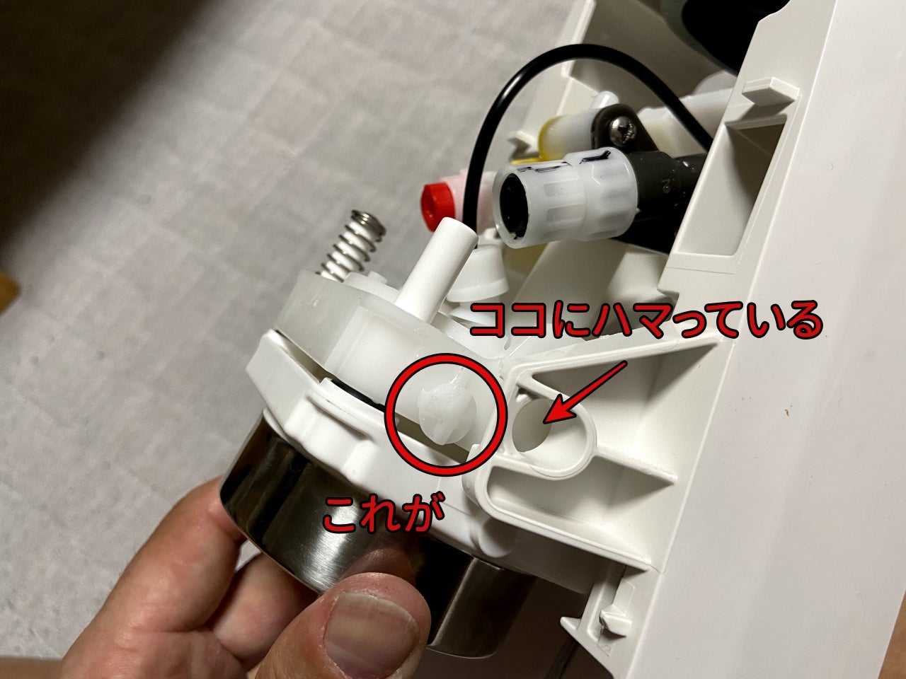 ソーダストリームガスシリンダーの交換用と予備用の違いとは？交換時の注意点も解説！炭酸ライフ