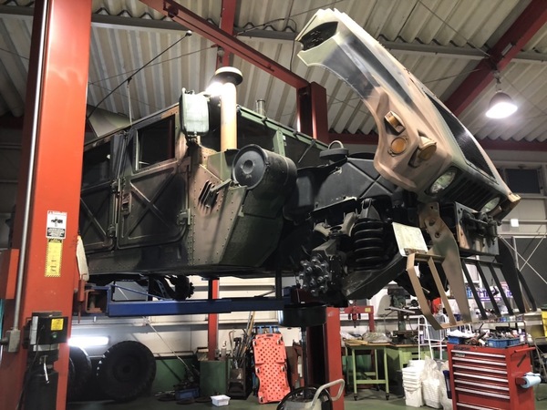 軍払い下げトレーラ