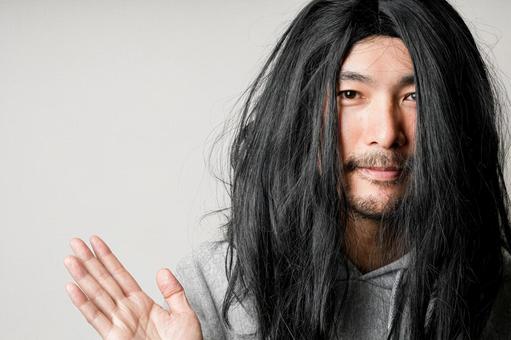 男性のロン毛は就活ではNG ?面接官に好印象を与えることができる髪型とは株式会社ユニバースクリエイト