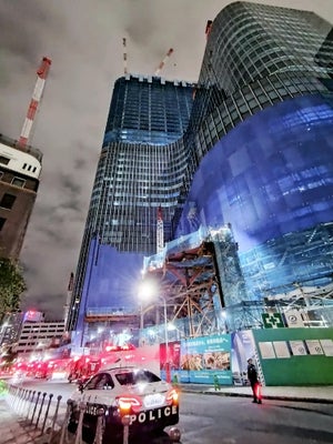 解体中の秋田書店ビル火事で3人けが近くの解体工事現場では15人が一酸化炭素中毒