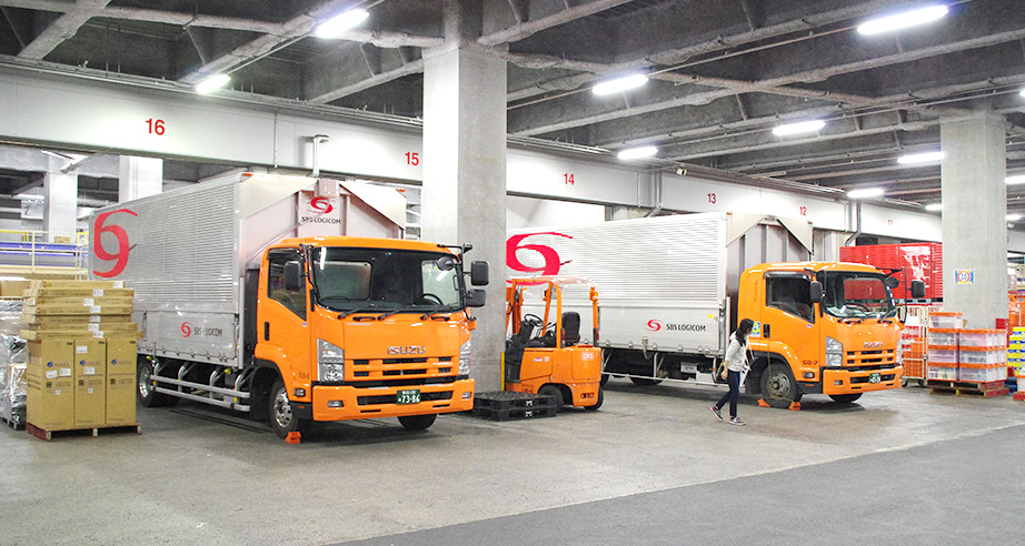 配達・宅配トラックの無料イラストフリーイラスト素材集 ジャパクリップ