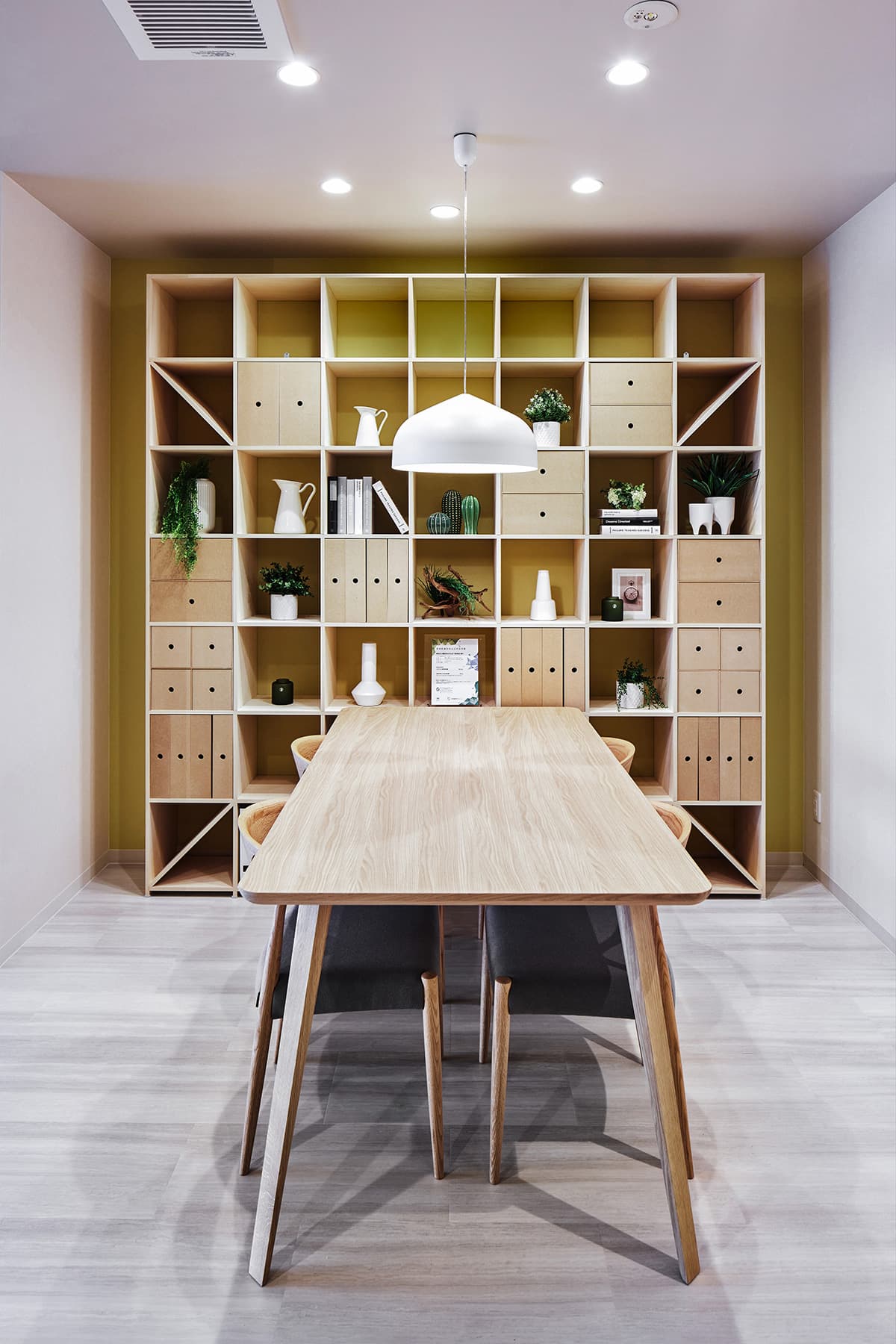 おしゃれなミーティングテーブルの選び方│オフィスで使える導入事例9選飲食店家具・オフィス家具・ホテル家具 ・キッズ家具・店舗家具の株式会社キノシタ