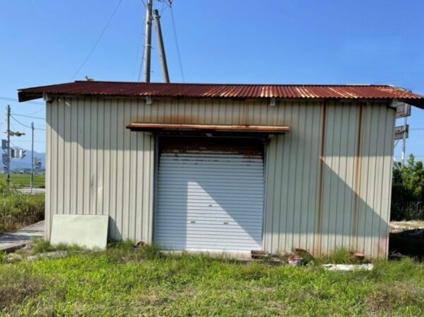 昔良く使われていた こおり 古民家 古民家再生301 トタンボロボロの