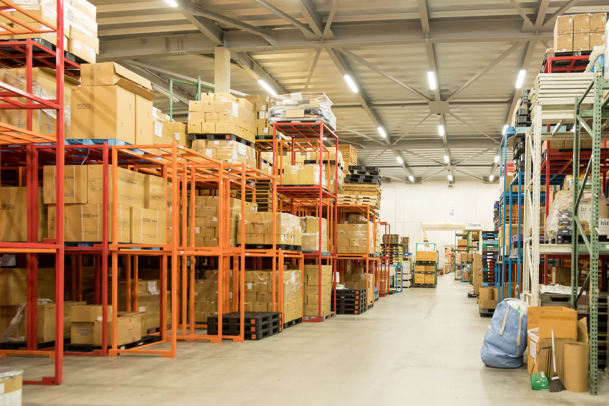 物流とは何か？物流の起源や役割、そして課題について紹介！三井倉庫グループ