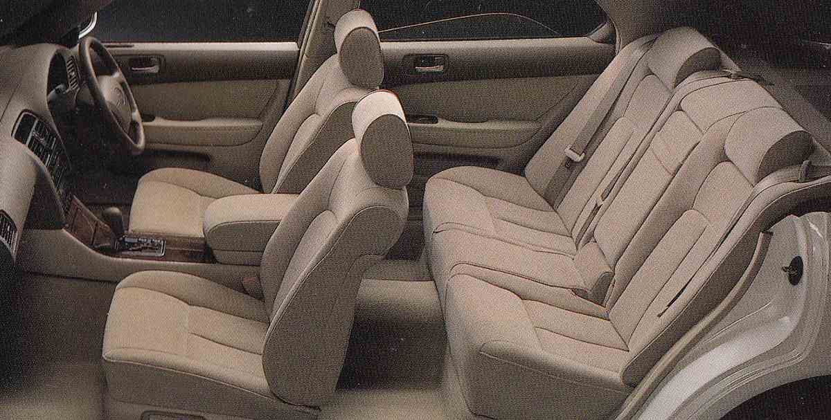 セルシオ トヨタ 1989年10月～1994年9月生産モデルのカタログ中古車なら カーセンサーnet