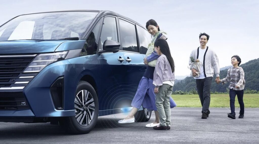 車のビックリマーク三角が点灯！トヨタ車の警告灯の意味と原因、対応方法を徹底解説smart-info