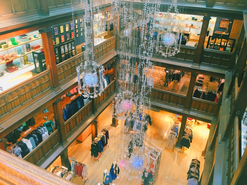 イギリスロンドン ハロッズ リバティ デパート どんなとこ? 50代パート主婦がひとり旅 - パート主婦、世界を旅する