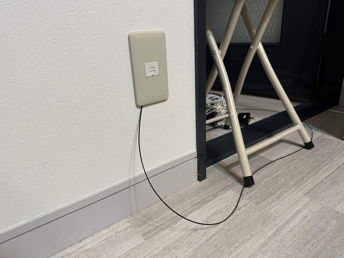 光コンセントの設置場所がどこ？探し方とケーブル抜き差しできない時の対処方法や工事について – ネットログ