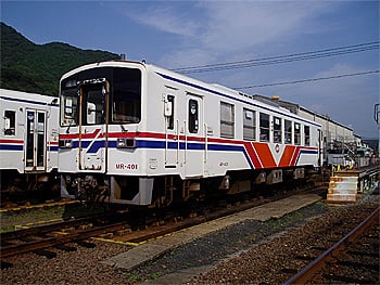 227系 JR西日本高い安全性と居住性を備える地方都市圏の新顔トレたび - 鉄道・旅行情報サイト