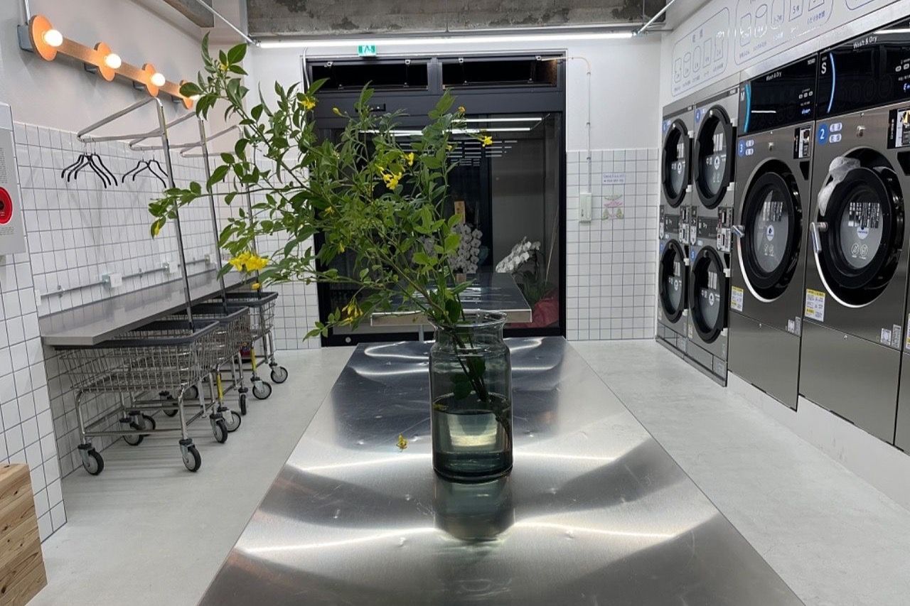 きれいなお姉さんが通いそう。オシャレすぎるコインランドリーが全国に続々 - ページ 35 - TRiP EDiTOR