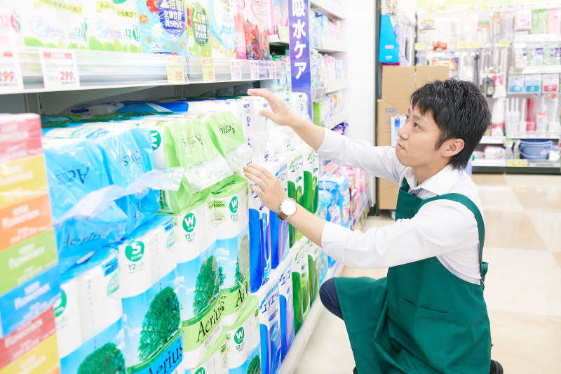 まるおかではパート・アルバイト、棚卸しの短期バイトを募集中です😄主婦、学生、未経験者も大歓迎✨お気軽にお問い合わせください😌レジパート▷業務内容 レジ打ち・接客・食品の荷出し他 ▷労働時間1 13:00～17:002 16:00～20:00又は13:00～20:00の間の4〜6