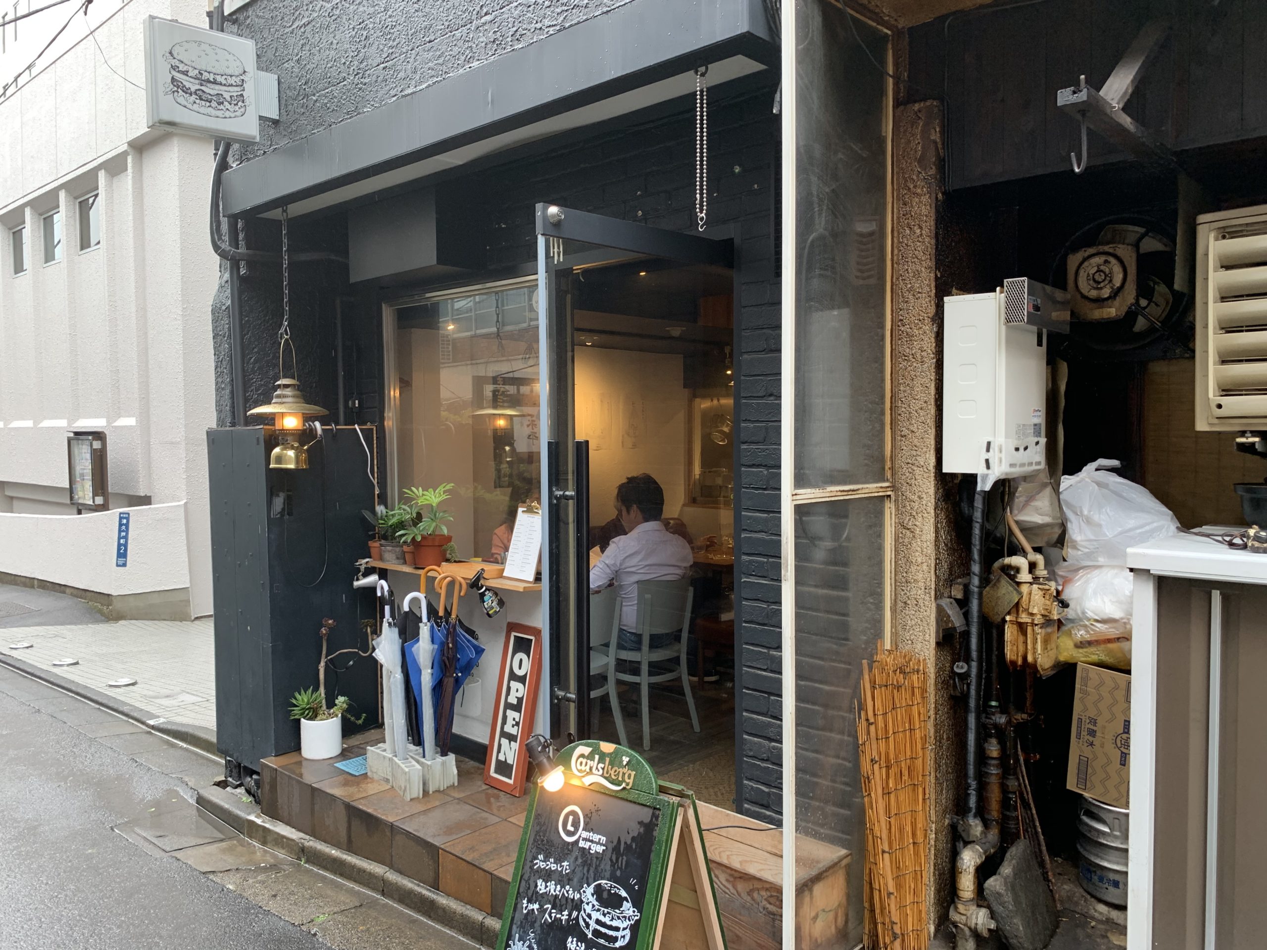 店舗の外観デザイン事例4つと集客につなげるポイントを解説