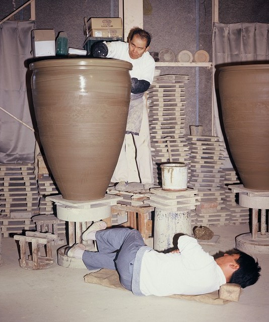 大谷焼の値段と価格推移は？7件の売買データから大谷焼の価値がわかる。販売や買取価格の参考にも