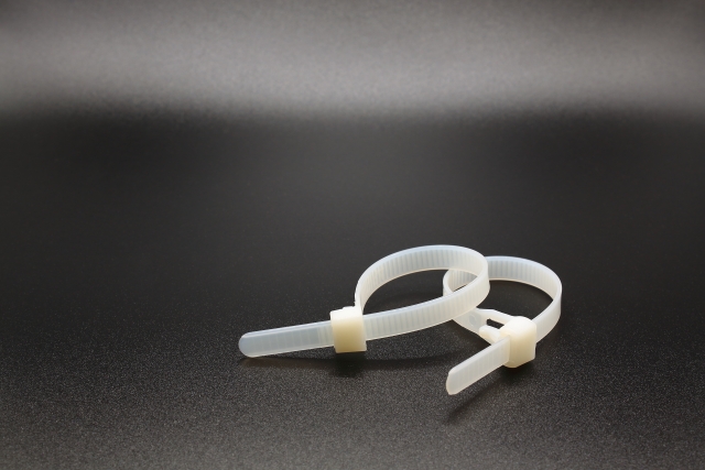 最強の結束バンドとは？素材や見るべきポイントを解説LANケーブルと結束バンドならパンドウイット