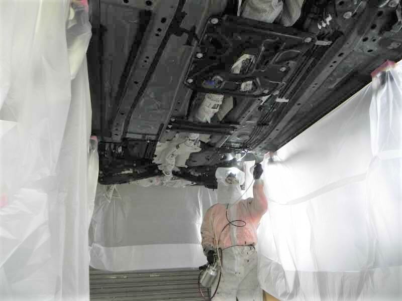 秋田市下回り防錆塗装 下廻り防錆仕上げ済み車 メンテナンス油性ブラックグーネットピット