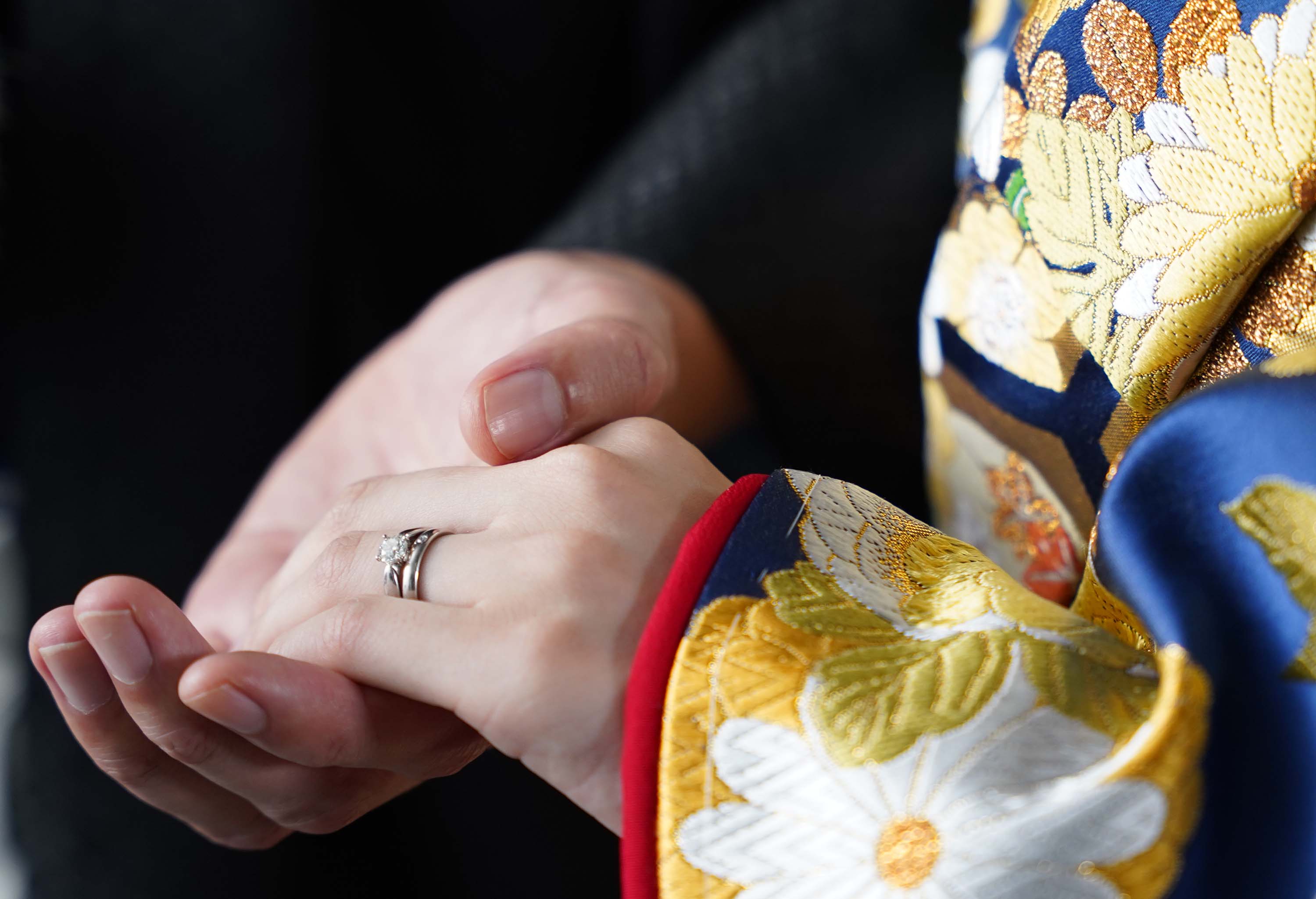 2025年完全版 Van Cleef & Arpels ヴァンクリーフ&アーペル 婚約指輪・結婚指輪を一挙ご紹介♡ -DRESSY 公式 ウェディングドレス・ファッション・エンタメニュース - Page 2