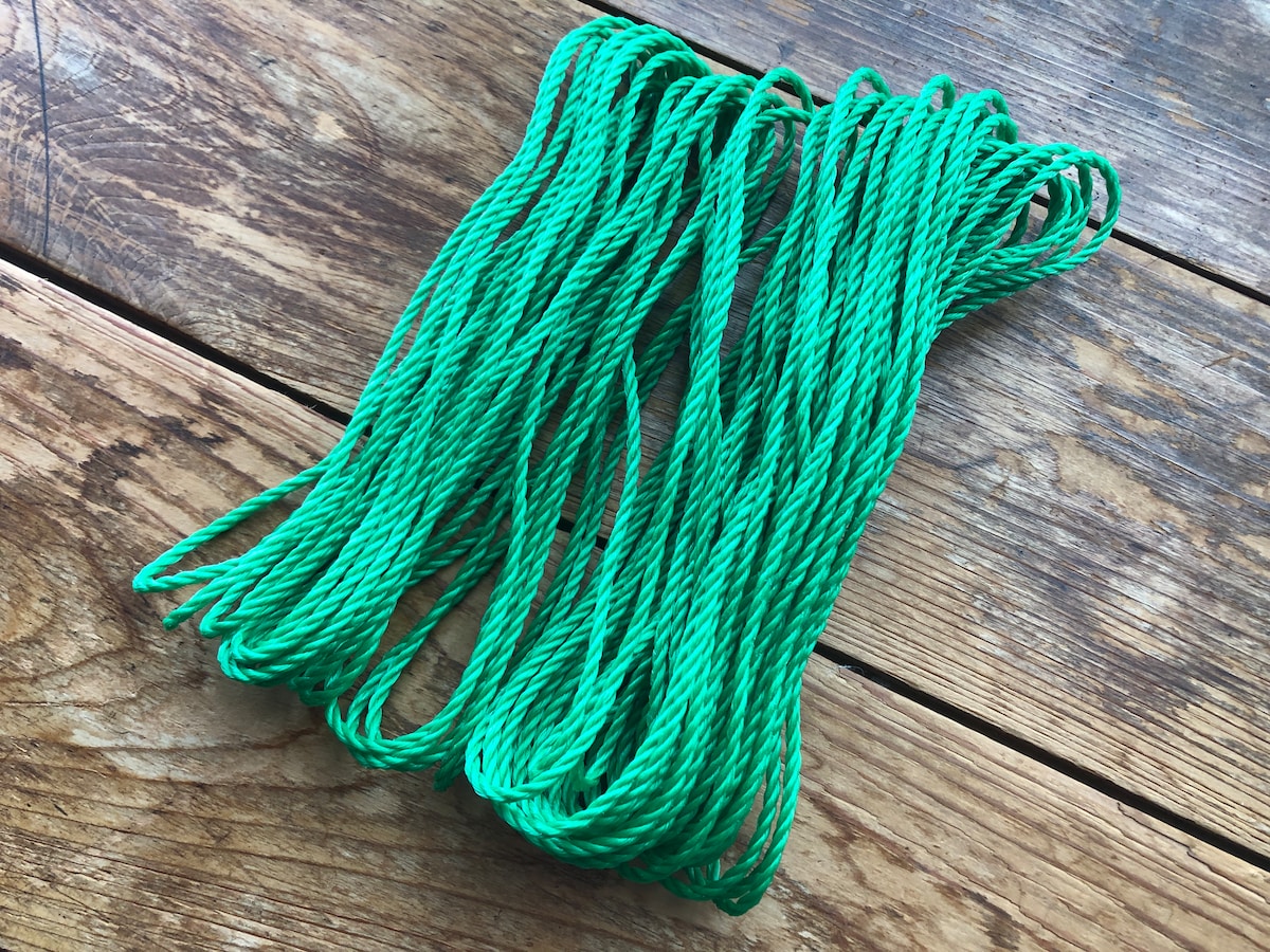 どこにつける？人気の「旅行用洗濯ロープ」おすすめランキング8選。100均での販売情報も。 - おみとら