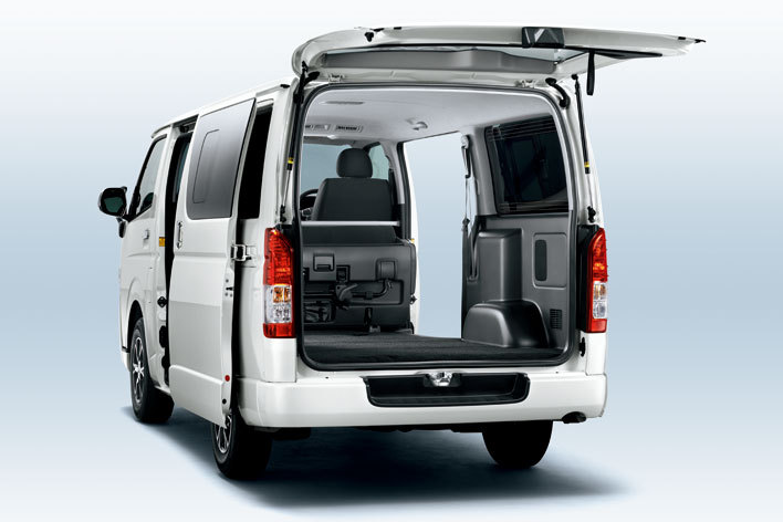 200系 ハイエース DX 標準ボディ カーゴシェルフ 250mm幅 無塗装トヨタ ロング 標準ボディ 木製 棚 荷室 収納 内装 カスタム改造 ラック 職人 塗装 キット トランポ