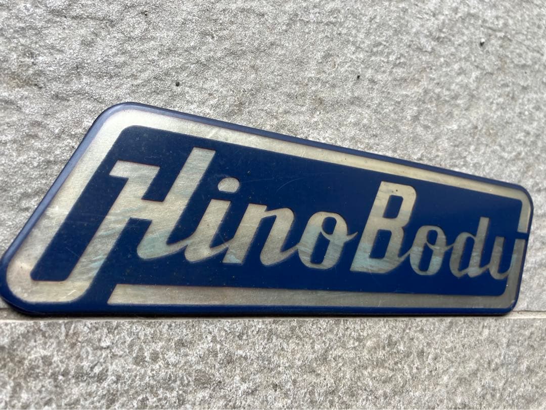 車のエムブレムの一覧！日本車や外車のロゴマークまとめ