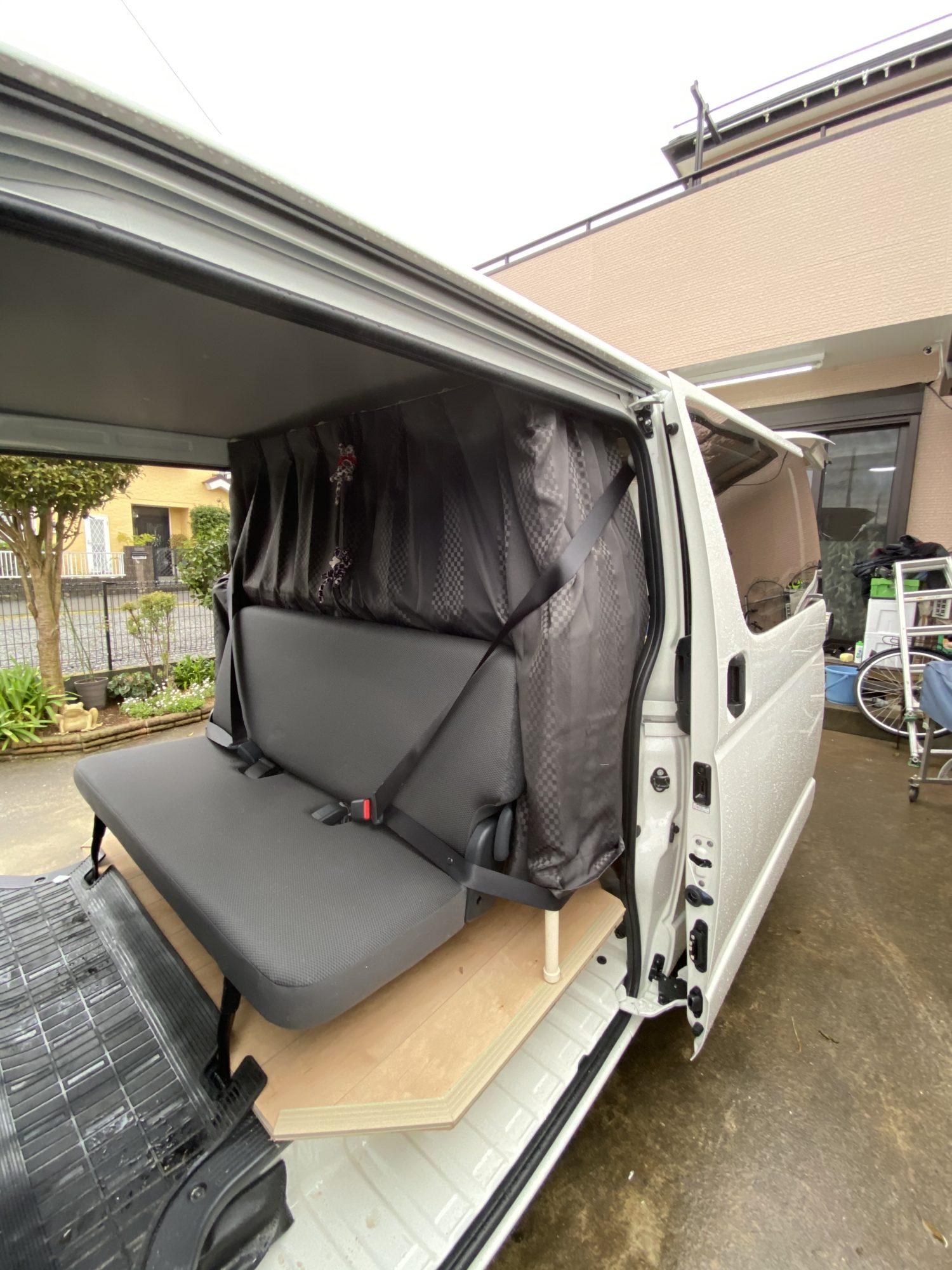 HIACE簡単DIY 廃材使って簡単に棚を作る‼車内リフォーム企画◉第一段◉