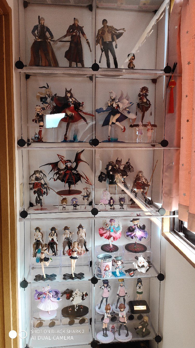 ダイソーに売ってるグッズで作れる撮影ボックスが素晴らしい！フィギュアや小物の撮影におすすめです - Togetter