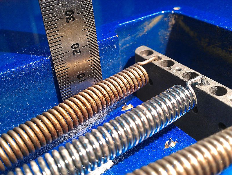 ネジ穴が潰れてバカになっちゃった！？外し方とネジ穴の再利用方法marutakablog