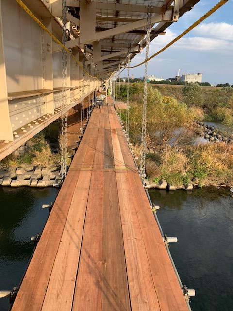 吊り足場って何？特徴や使用方法など徹底解説埼玉県、東京都、千葉県、神奈川県の足場・仮設工事は西澤架設へお任せください