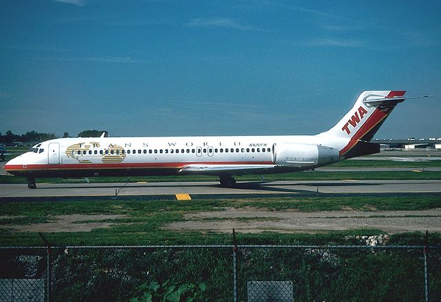 AmazonPOSTAGE STAMP 1 300 L-1049 TWA トランスワールド航空プラモデル 通販