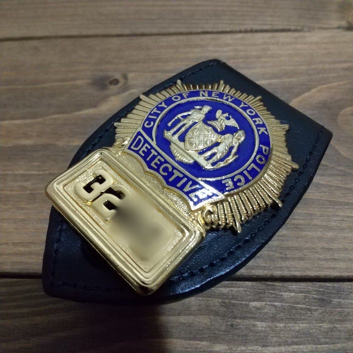 アメリカポリス LAPD デーザーガン ポリスバッジ Amazon.co.jp: ポリスバッジ LAPD ロサンゼルス市警 ポリス