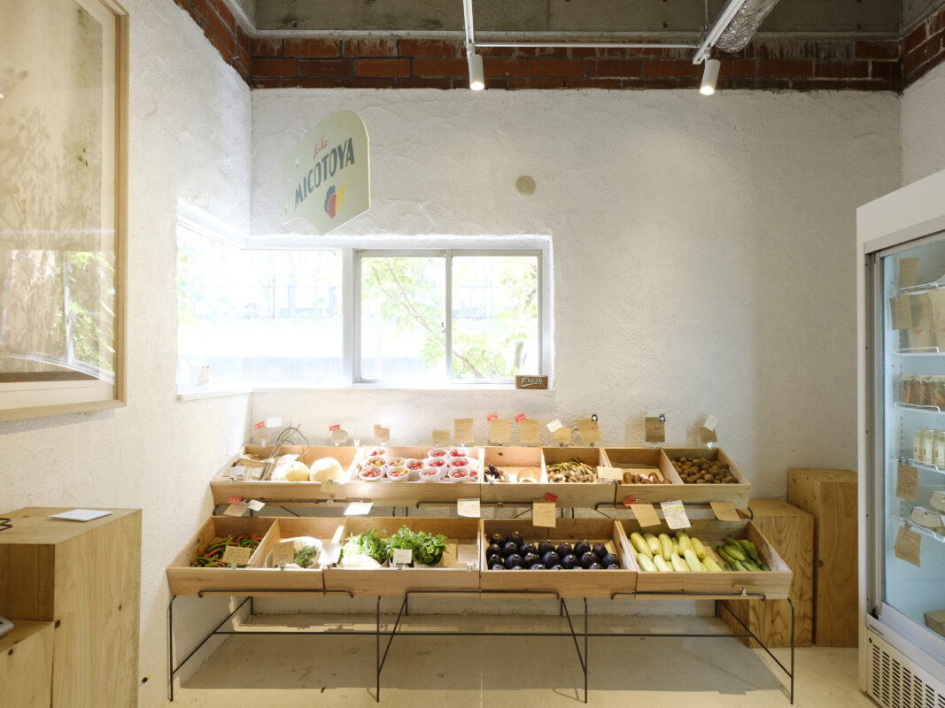 八百屋さんのオープンサンド” ～ミコト屋さんの“まかないランチ”vol.2～LEE