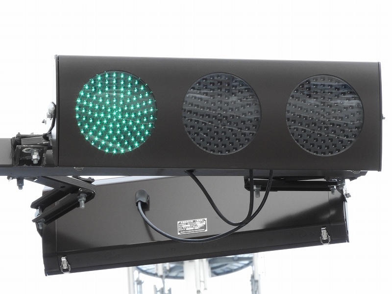 こんなにも種類がある！ 奥深い「信号機の世界」と、信号から見える地域性の話KINTO