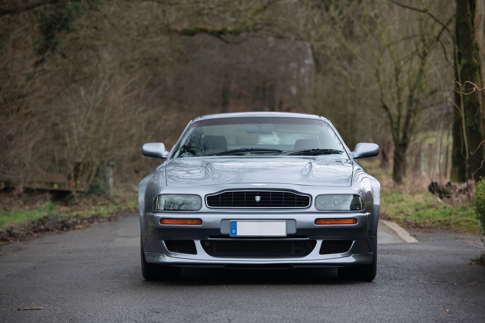 アストンマーチン ヴィラージュの価格・新型情報・グレード諸元 価格.com