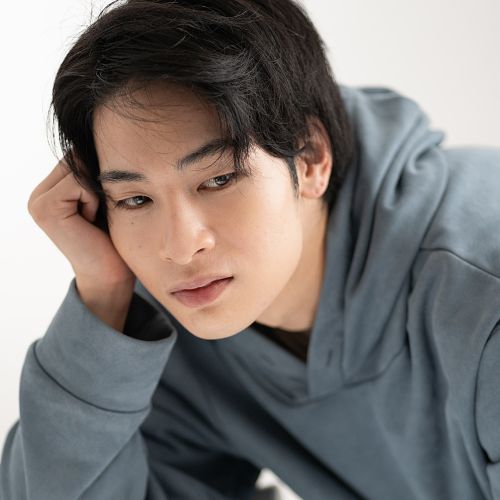 日本一の山“富士山”で壮大な撮影を実施！メンズモデル事務所「インディゴ」が、豪華クリエイティブチームを迎え撮影を実施。：アエラスタイルマガジン