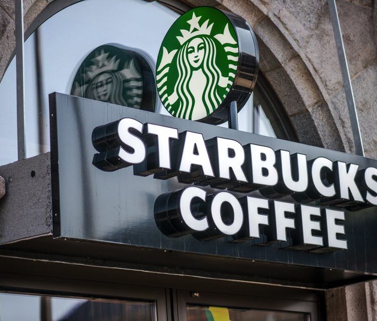 スターバックスコーヒーのロゴはどうやってデザインされてきたのか」がよく分かるムービー - GIGAZINE