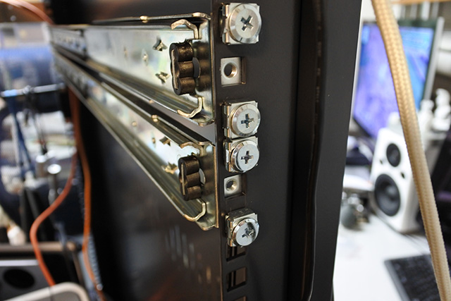 自宅でサーバーラックを買ってExpress5800までお迎えした話