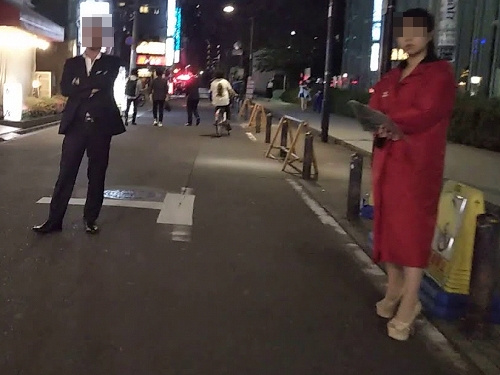 動画】立ちんぼ女子、街中でそのまま挿入され、男達が行列を作ってしまうｗｗｗｗｗ - ポッカキット