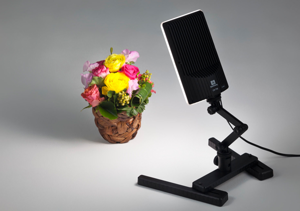 撮影用 ライトキット 4色 ライト 照明 ledライト ビデオ 撮影用ライト 充電式 コンパクト 小型 撮影用照明 懐中電灯型 撮影ライト 15種類GOBOフィルター 三脚付き フラッシュライト 拡散フィルター ズーム調整可能 持ち運び便利 自撮り商品撮影動画撮