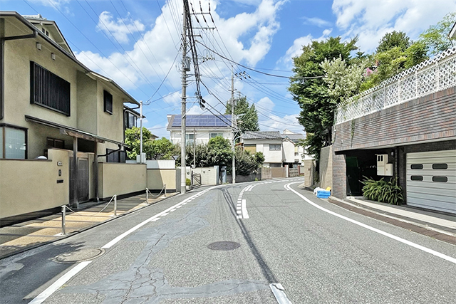 新發神藝-福德正神 金面．南方土地公 －林新發神桌佛像佛俱行::居家佛堂設計、宮廟佛俱規劃、佛櫥、神桌、神像佛像雕刻、各式木工精雕、客製繡品、令旗神衣神帽、祖龕::
