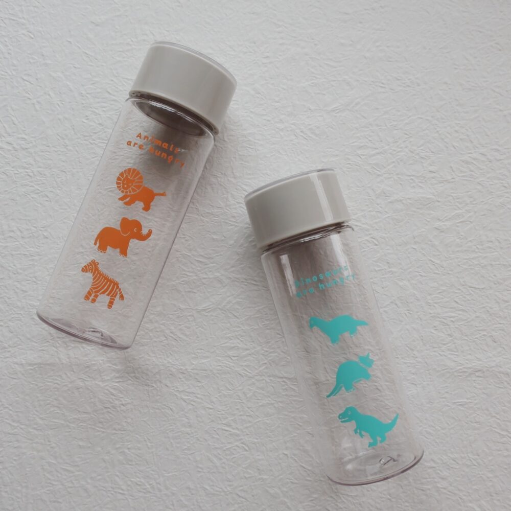 ダイソーでお洒落なの見っけ！ミニバッグにも入っちゃう♡可愛いドリンクボトルの活用法michill byGMO ミチル