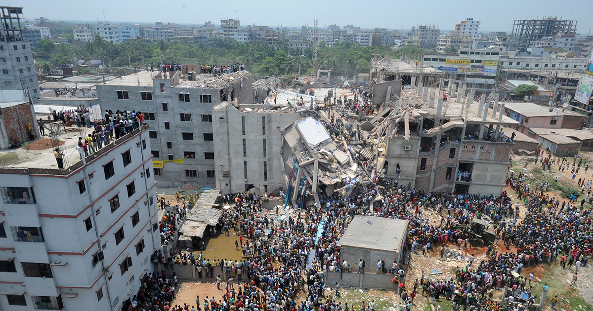 バングラデシュ: ラナプラザ・ビル倒壊事故から2年、労働者の権利は否定されたままHuman Rights Watch