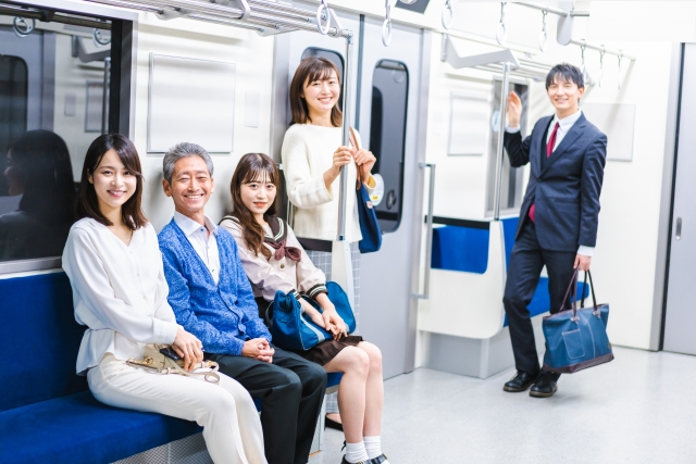 韓国の地下鉄で２人が息できず失神 「圧死の恐怖は日常」 : 政治•社会 : ハンギョレ新聞