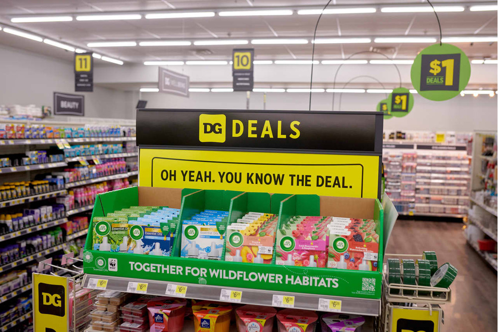 Amazon.co.jp: DG限定 '80 エルカミーノ 黄 イエローダラーゼネラル1980 El Camino Yellow DollarGeneral: おもちゃ