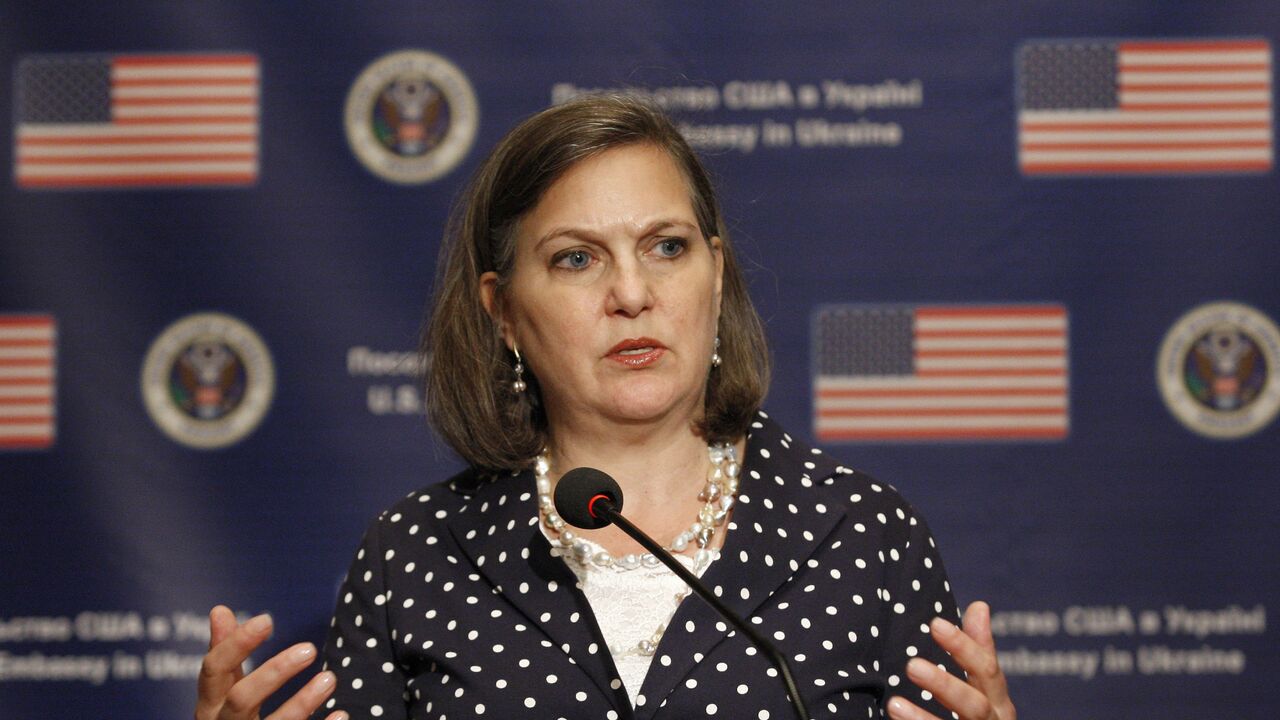 米国を戦争に導く二人の魔女─フロノイとヌーランド緑風出版