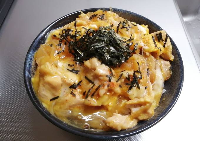 あの「飲める親子丼」で有名な名店は、夜の鶏鍋もすごいんです！[東京カレンダー | 最新のグルメ、洗練されたライフスタイル情報]