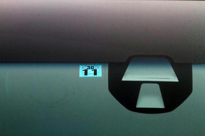 初心者マークがくっつかない場合の対処法！吸盤やマグネットが落ちる原因と対策smart-info