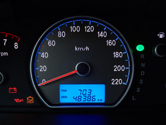 プリウスの Mph ⇔ Km 表示、ODOメーター表示変更方法と走行距離の見方Eco Drive Auto Sales & Repair