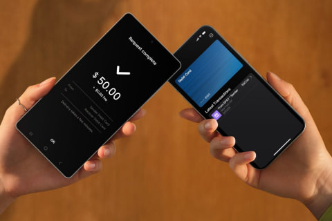 スマホをかざすだけで決済できる「Android Pay」で自販機からジュースをゲットするとこんな感じ - GIGAZINE