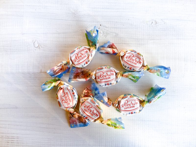 コンプライアンスポスターコンプライアンス、全力支援HTC・ハイテクノロジーコミュニケーションズ